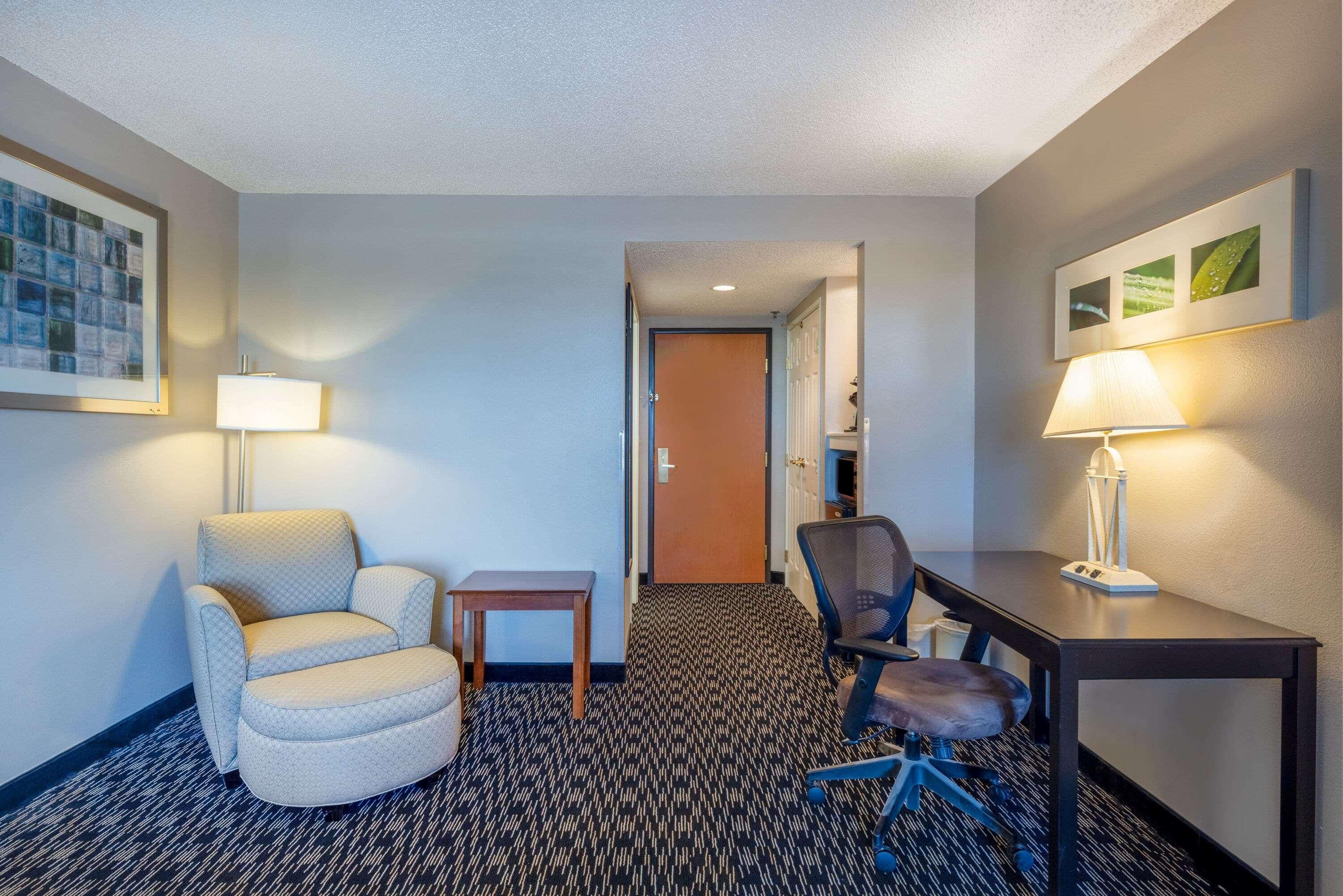 Wingate By Wyndham Gillette Hotel Kültér fotó